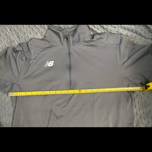 Three quarter zip New Balance top - Picture 5 of 6